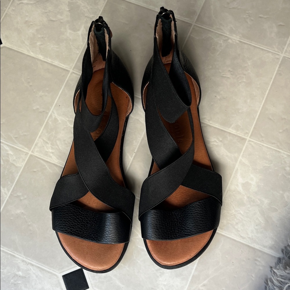 Gentle Souls Black Crisscross Sandals